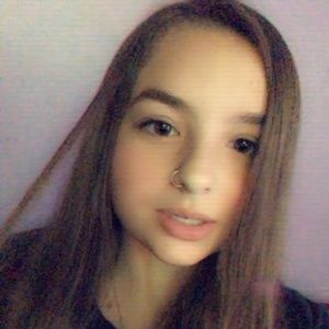 Meet your Posher, Desiree